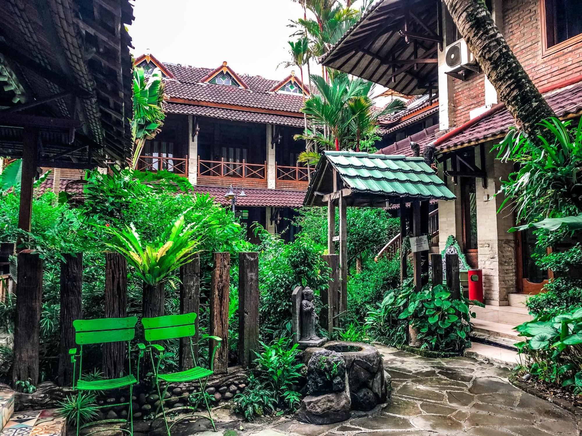 Arys Garden Hotel Yogyakarta יוגיאקרטה מראה חיצוני תמונה