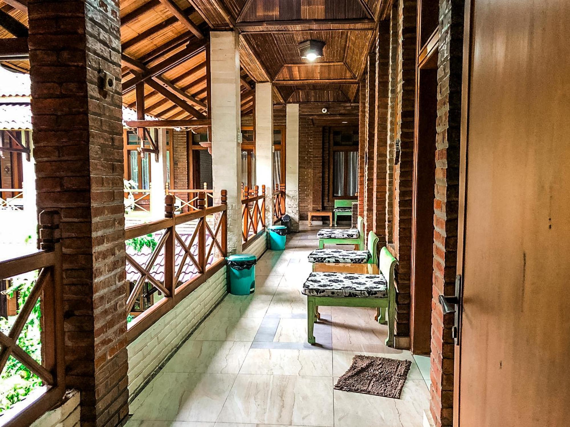 Arys Garden Hotel Yogyakarta יוגיאקרטה מראה חיצוני תמונה