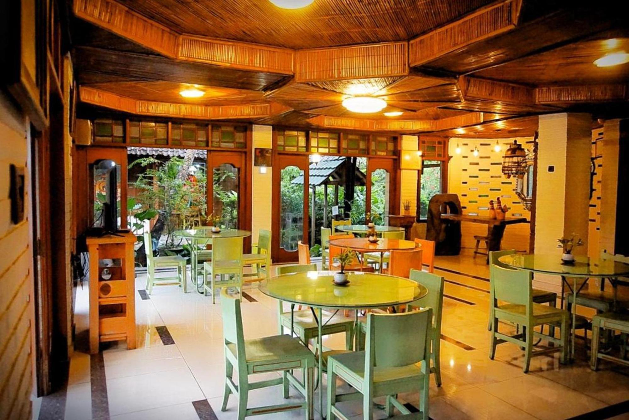 Arys Garden Hotel Yogyakarta יוגיאקרטה מראה חיצוני תמונה