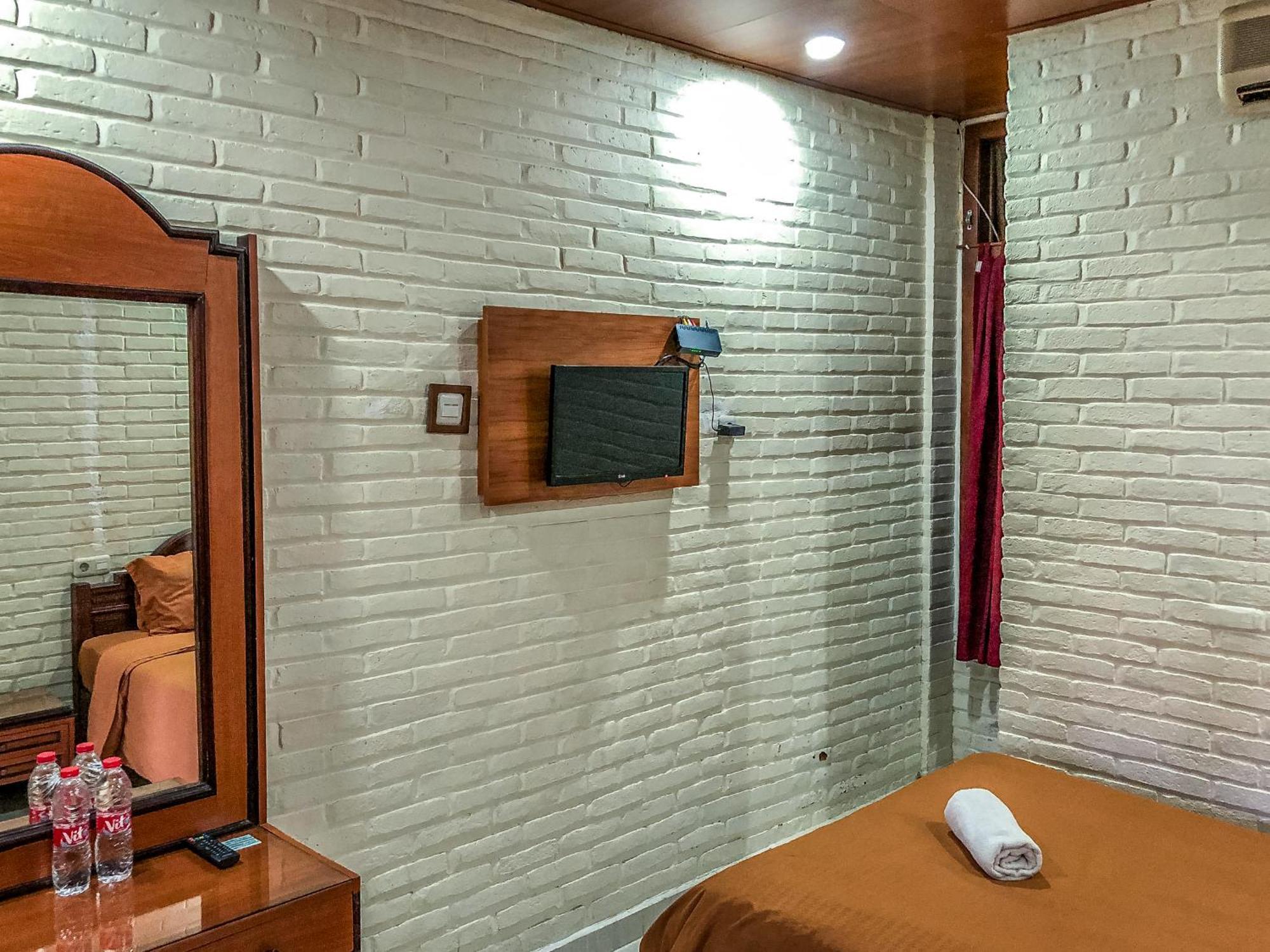 Arys Garden Hotel Yogyakarta יוגיאקרטה מראה חיצוני תמונה