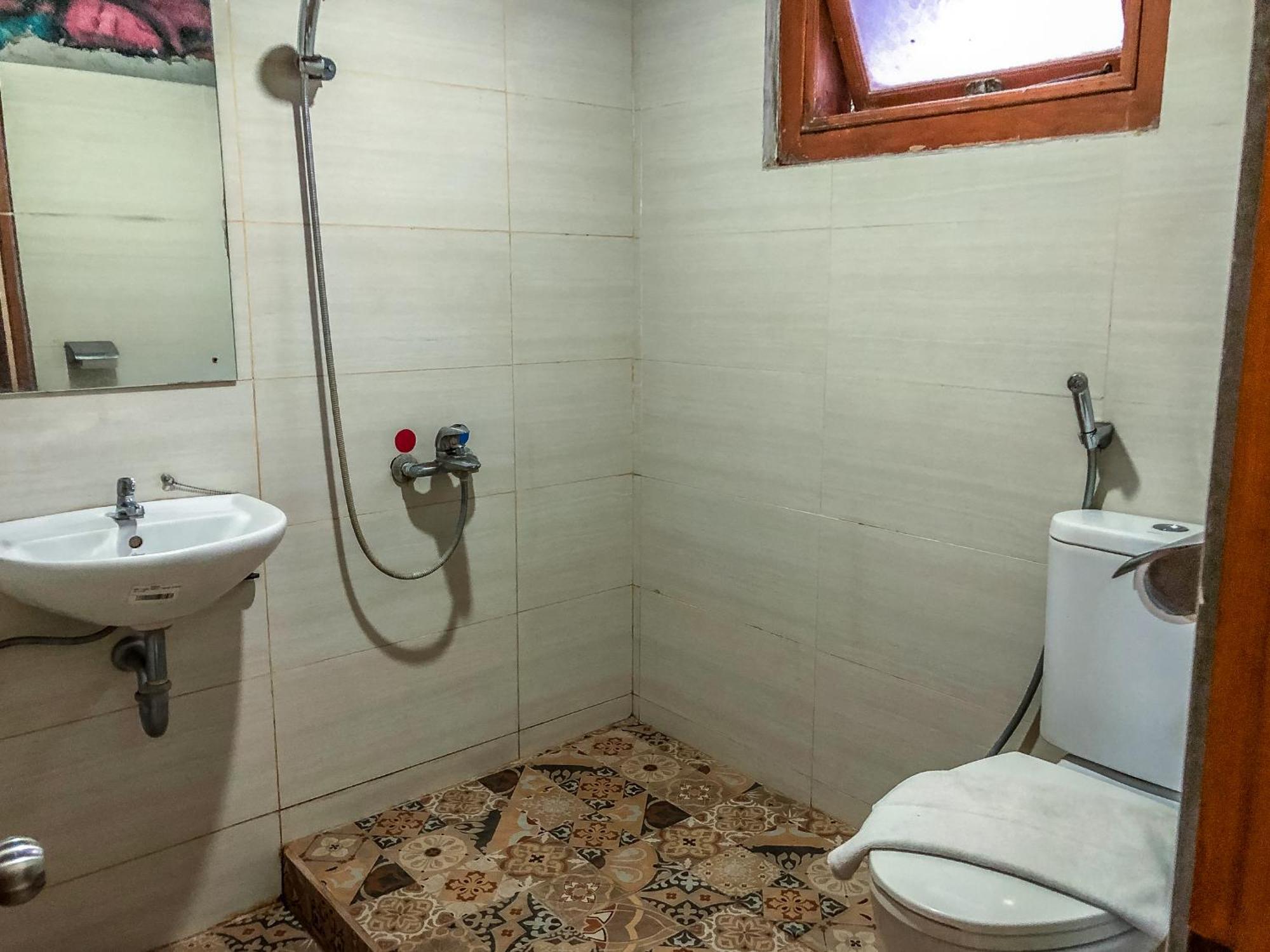 Arys Garden Hotel Yogyakarta יוגיאקרטה מראה חיצוני תמונה