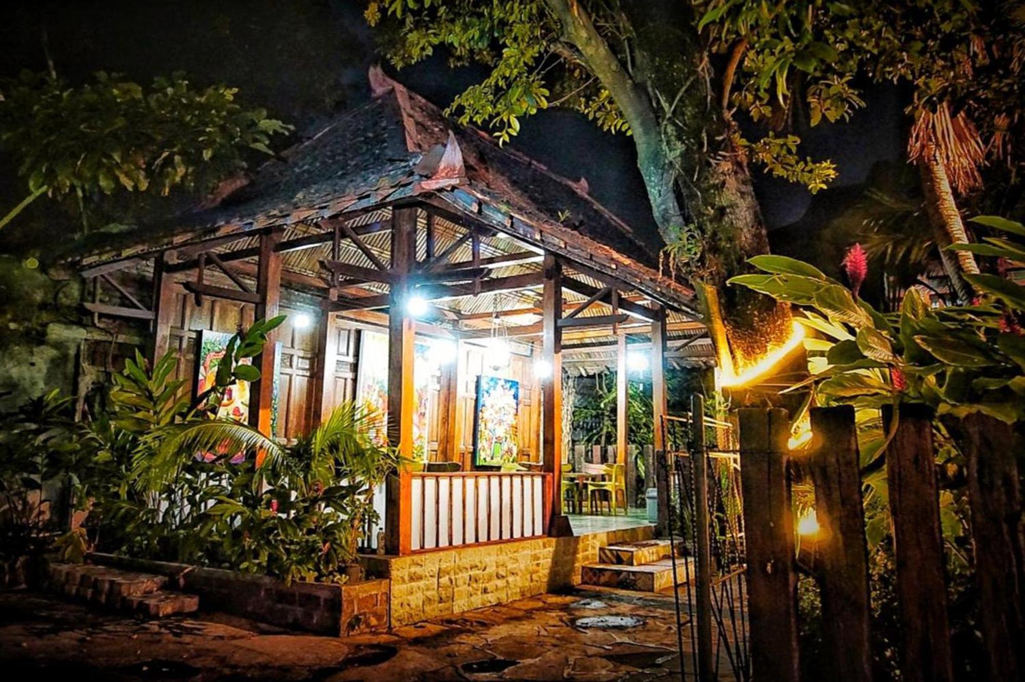 Arys Garden Hotel Yogyakarta יוגיאקרטה מראה חיצוני תמונה