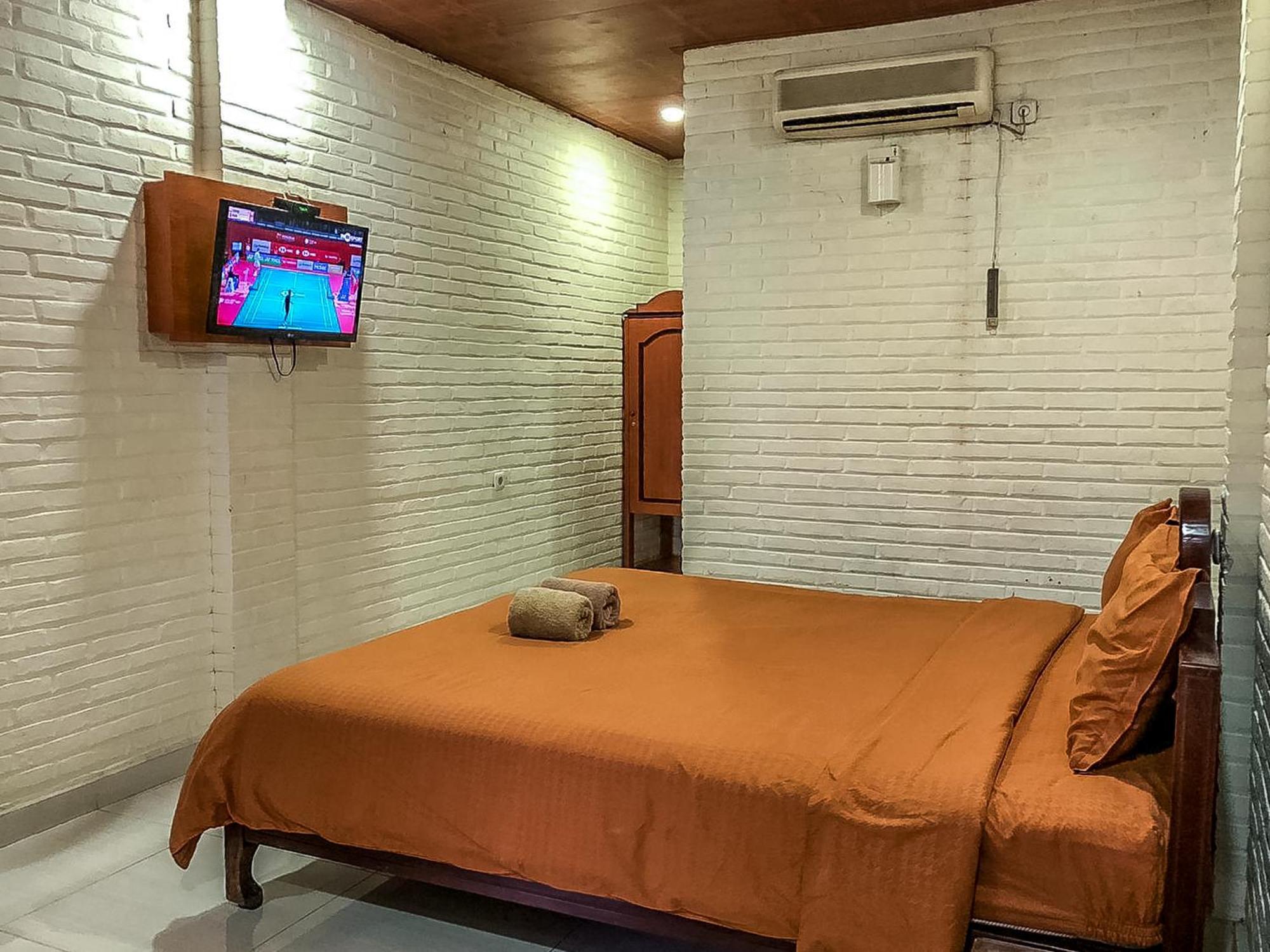 Arys Garden Hotel Yogyakarta יוגיאקרטה מראה חיצוני תמונה