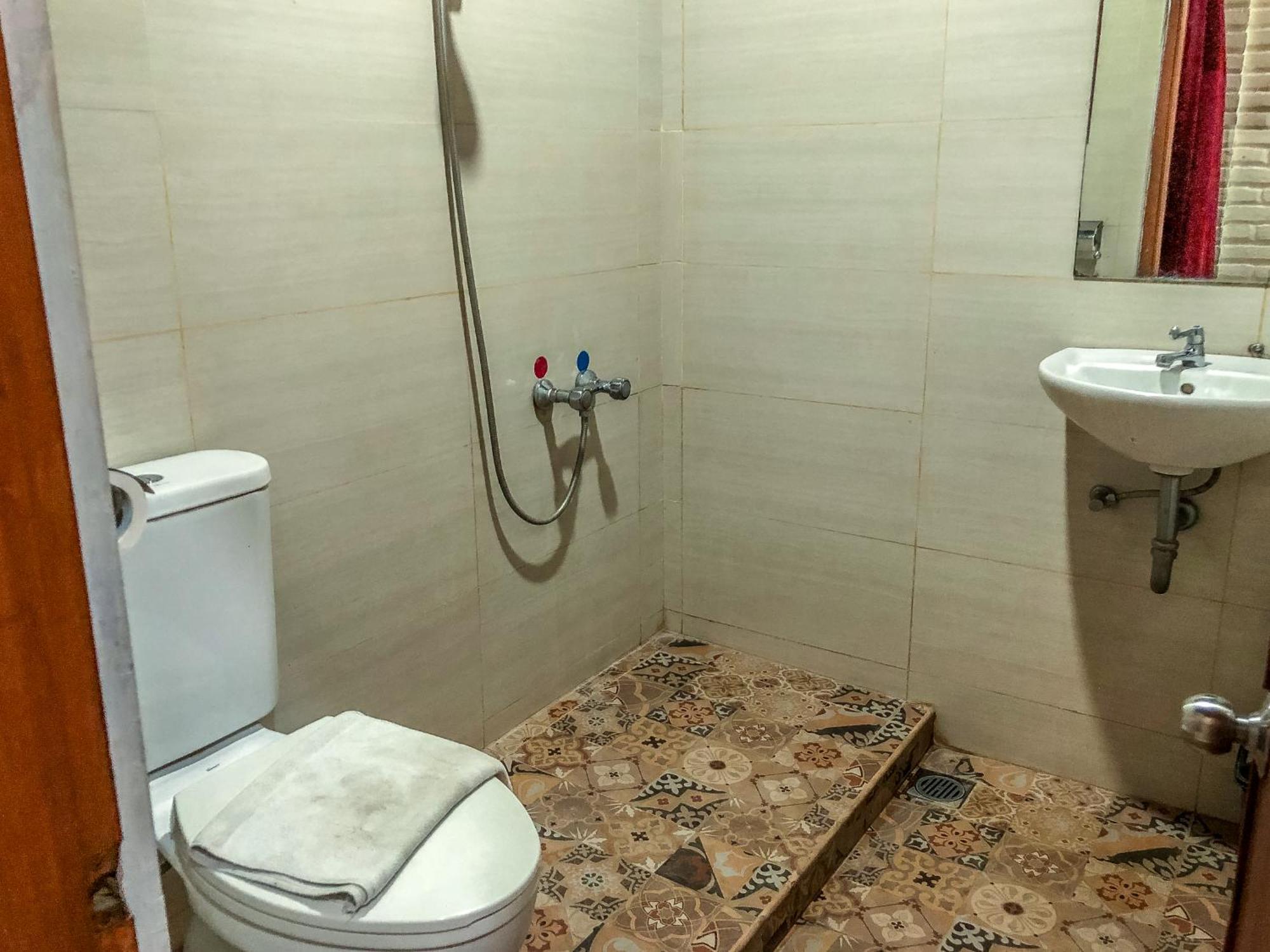 Arys Garden Hotel Yogyakarta יוגיאקרטה מראה חיצוני תמונה