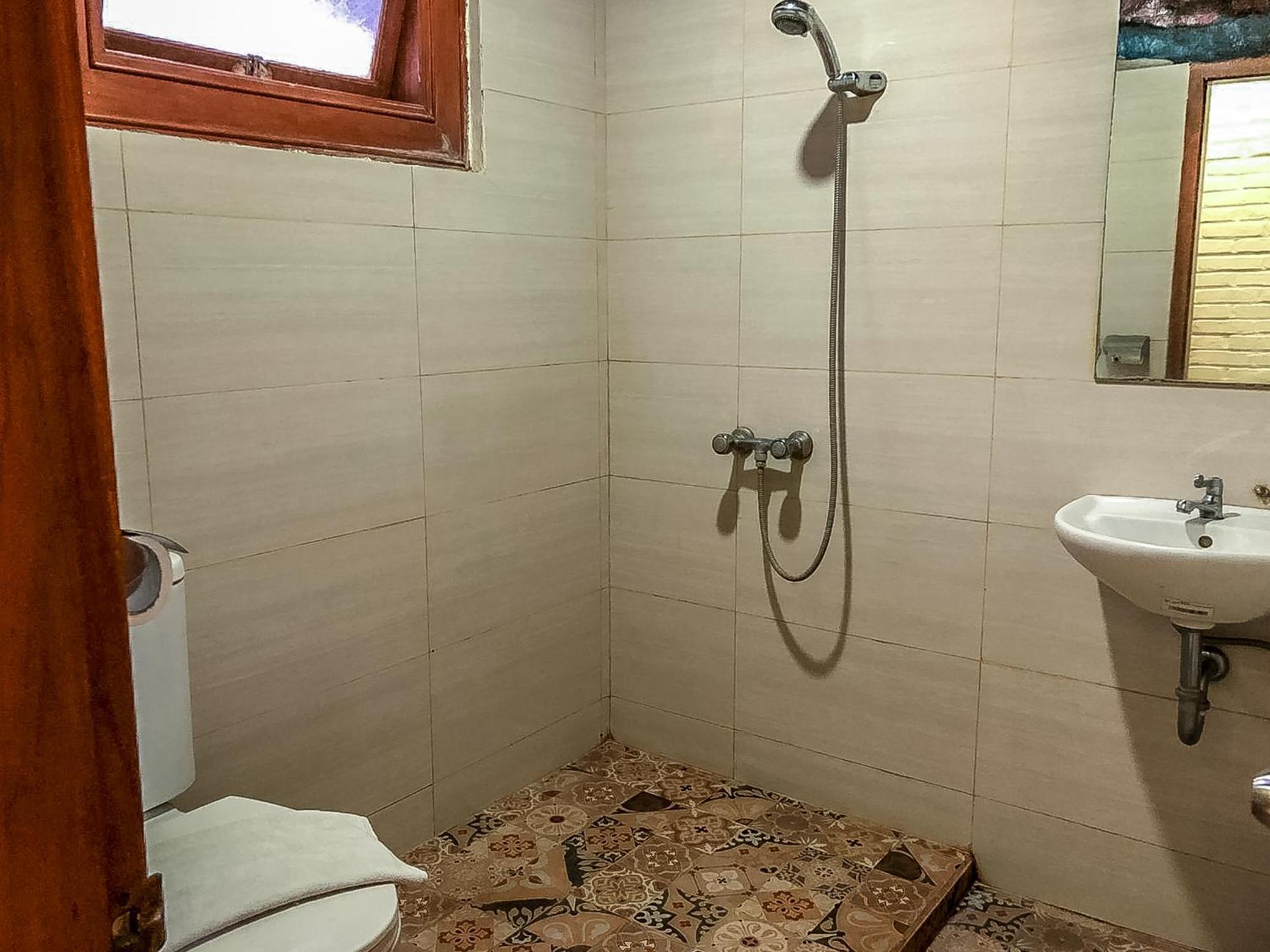 Arys Garden Hotel Yogyakarta יוגיאקרטה מראה חיצוני תמונה