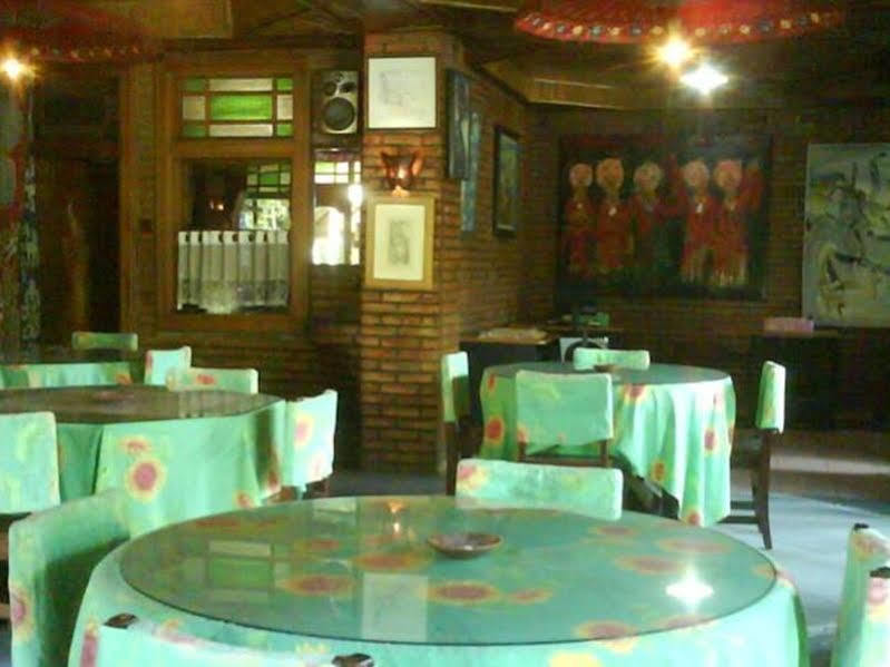 Arys Garden Hotel Yogyakarta יוגיאקרטה מראה חיצוני תמונה